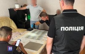 Посадовця міськради Вінниччини судитимуть за хабар у 1500 доларів