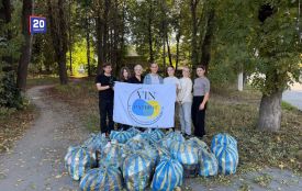 Діти зібрали 20 мішків сміття біля Східного автовокзалу