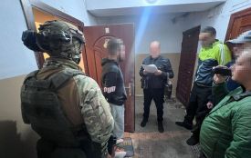 Облаштували колцентр у селі й ошукали 39 людей: який вирок отримав вінничанин