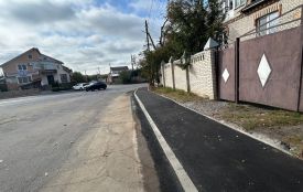 На Старому Місті проклали нову пішохідну доріжку