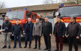 Дві громади Вінниччини отримали пожежні спецавтомобілі від німецьких партнерів із Карлсруе (Пресслужба Вінницької обласної ради)