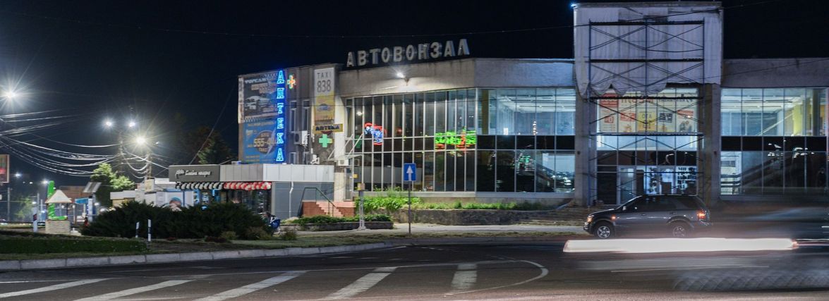 У Вінниці стає світліше. По місту оновлюють системи вуличного освітлення