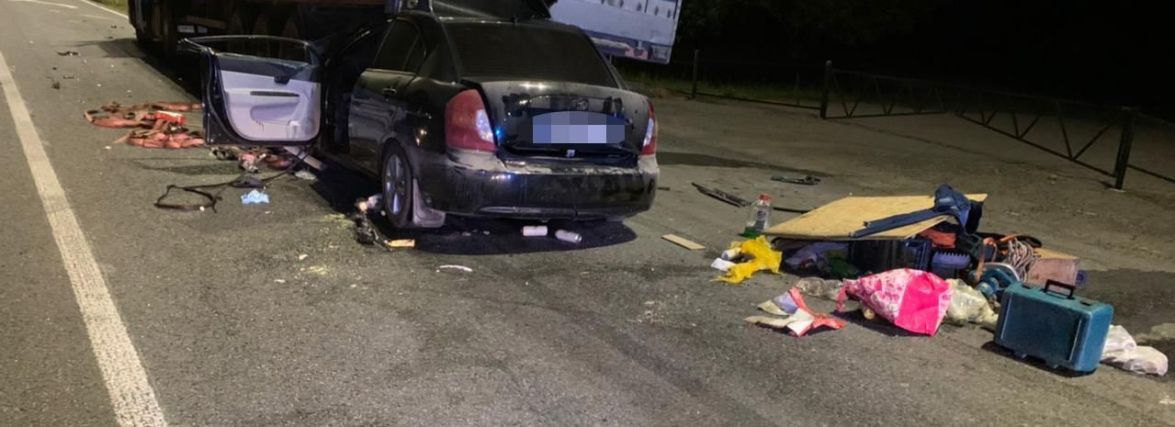 Смертельна ДТП на об'зній: водій на Hyundaі влетів під вантажівку Renault
