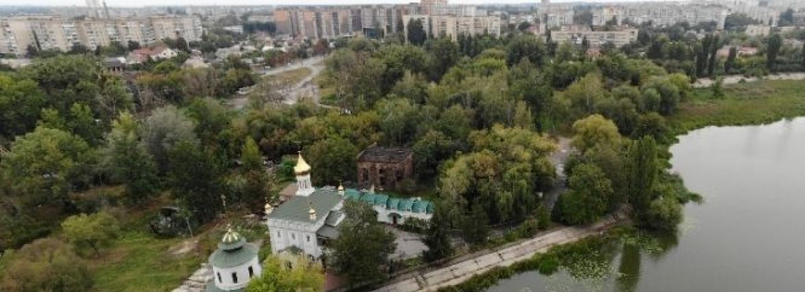 Хто віддав землю на Бригантині під забудову ТРЦ? Ми дізнались
