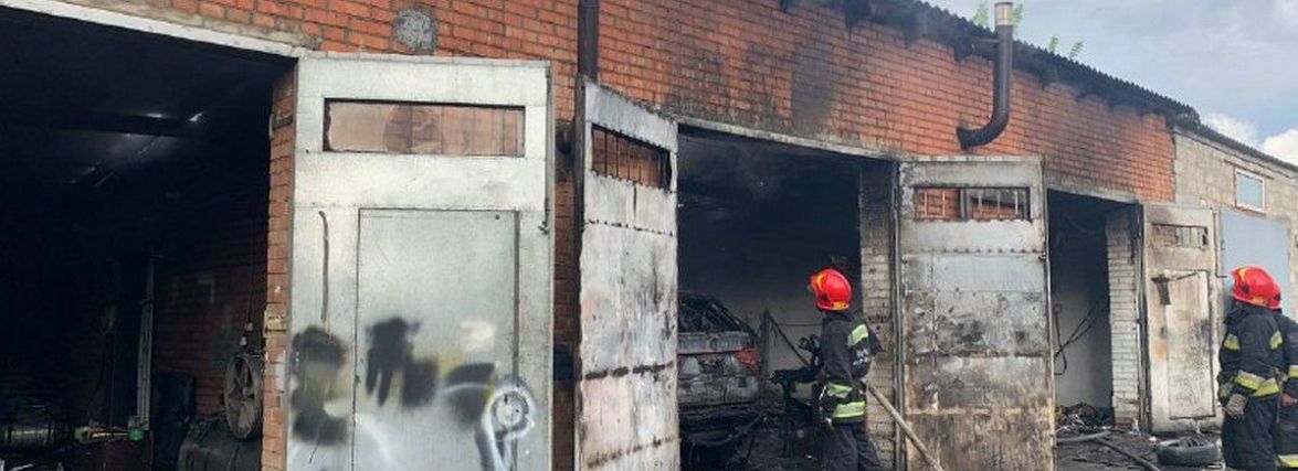 Пожежа на Сабарівському СТО. Рятувальники розповіли подробиці