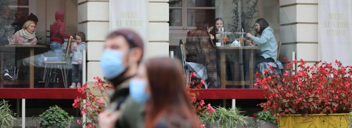 Привілеї для вакцинованих. Які бонуси можливі під час локдауну (ОПИТУВАННЯ)