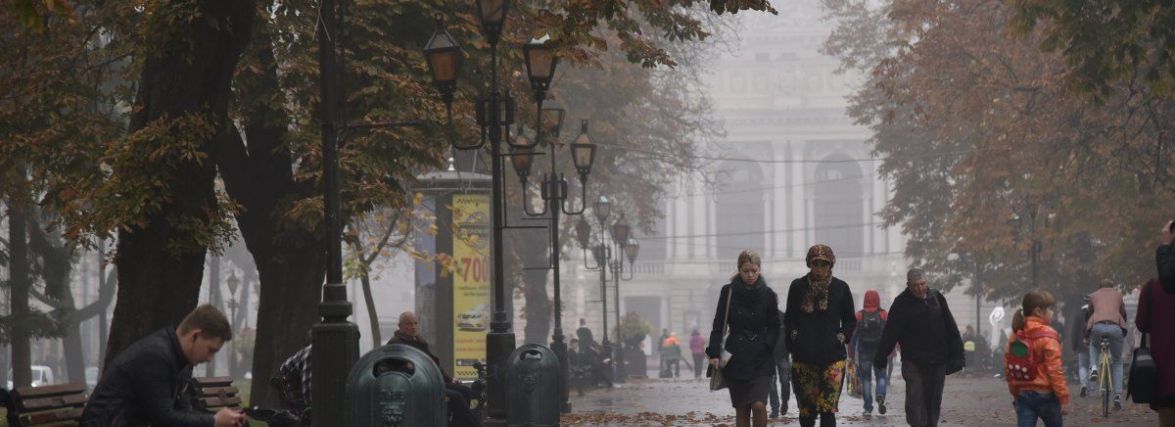 По Україні дощі, а в Карпатах мокрий сніг. Коли повернеться осіннє тепло