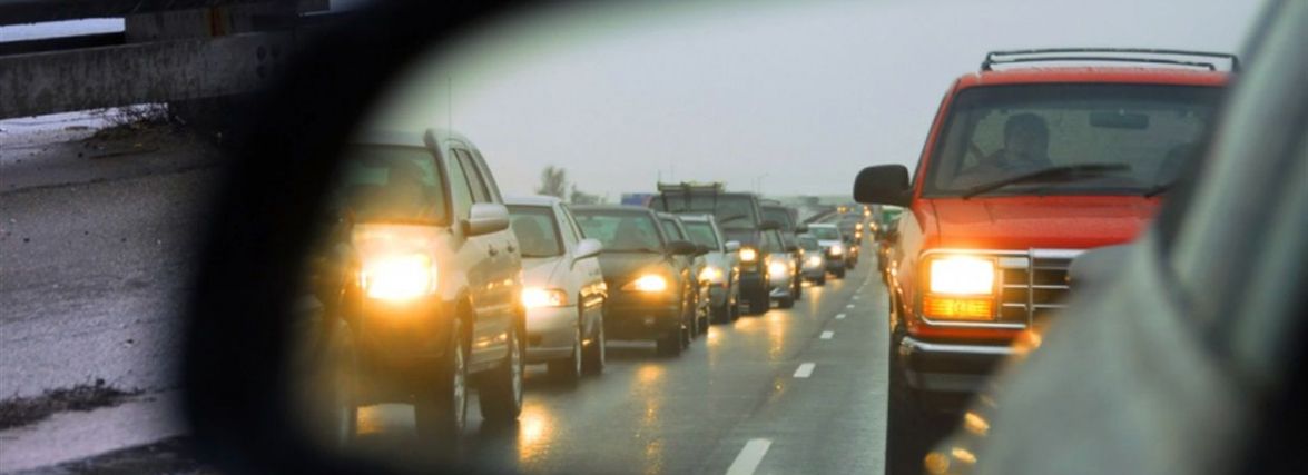 З 1 жовтня не забудьте про денні вогні або ближнє світло фар поза містом
