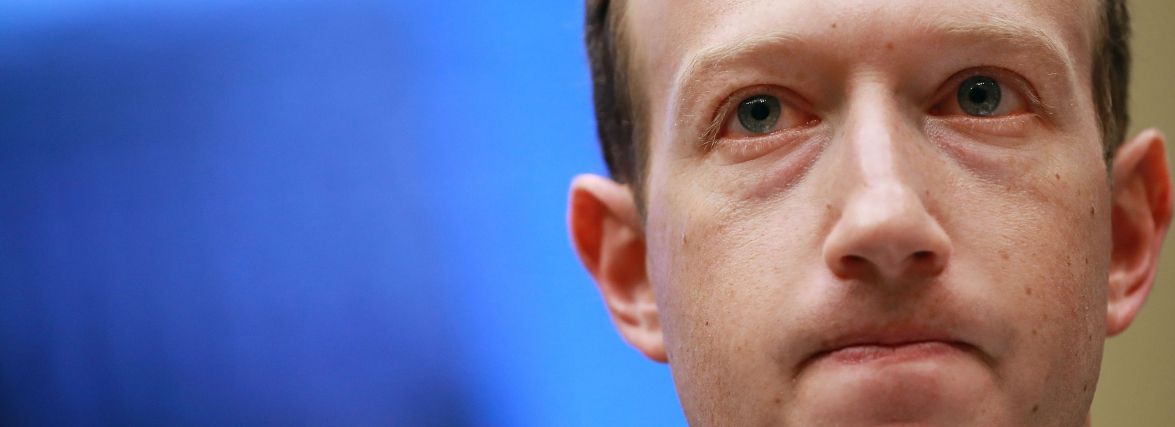 Про великий збій соцмереж і цікаві факти. Пройдіть наш тест про Facebook та Instagram