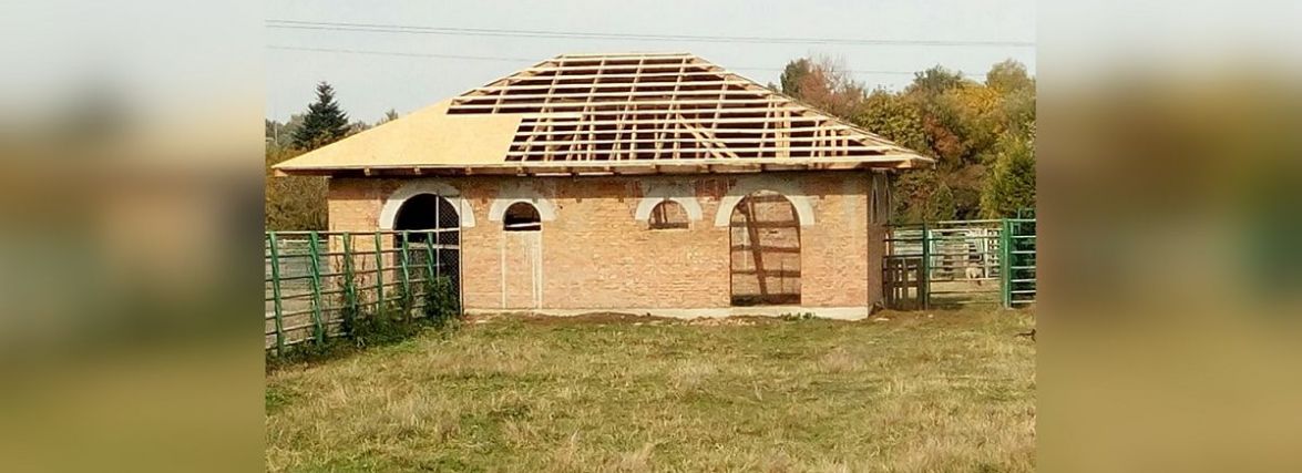 У Подільському зоопарку завершують будівництво нового зимівника для тварин