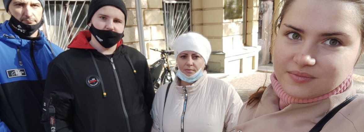 «Я ніколи не пробачу». Покалічений п'яною водійкою на Богуна Андрій Тарасюк дав свідчення на суді