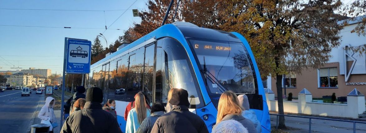 «Скупчення людей на вході та виході»: чи змінили у Вінниці правила проїзду в транспорті