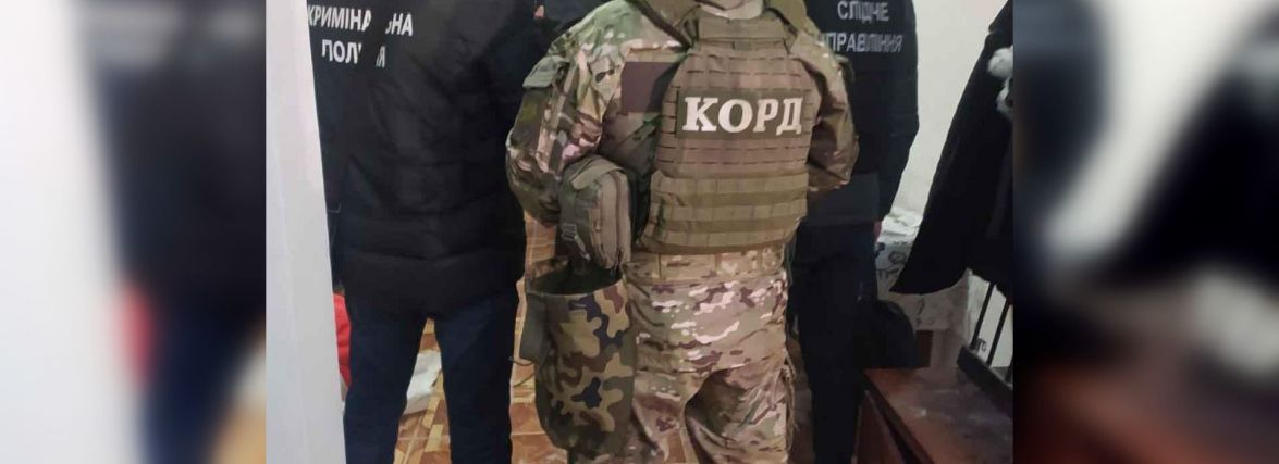 Чітко розподілили ролі. У Вінниці затримали банду інтернет-шахраїв