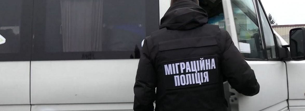 Отримували по тисячі вдень. У Вінниці виявили групу нелегалів з Узбекистану