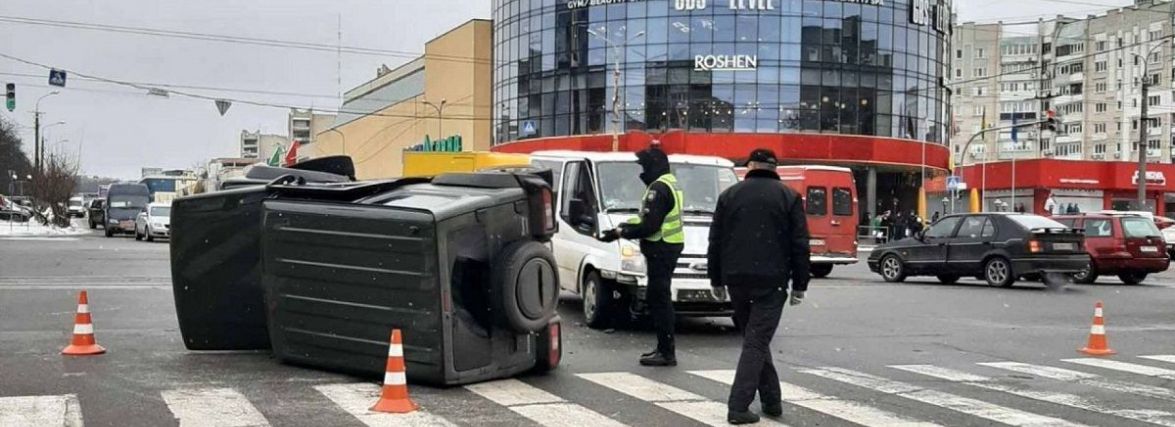 Нове харчування дітей, машина на боку та інше важливе за 11 січня на 20minut.ua