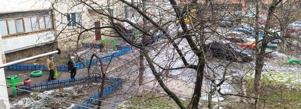 Не виходьте з дому без нагальної потреби! Пориви вітру загрожують обривами ліній і не тільки