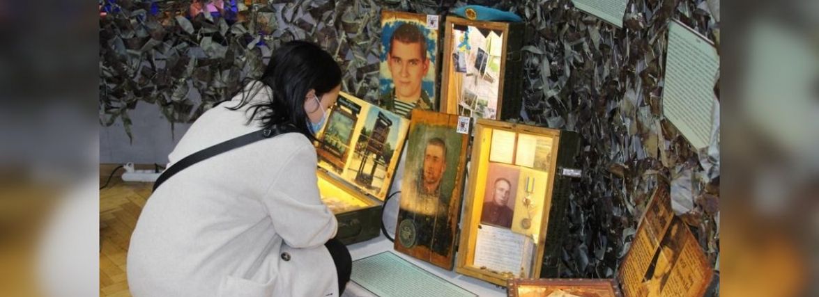 У Вінниці відкрилась виставка «Блокпост пам’яті», яка має майже півтори тисячі експонатів