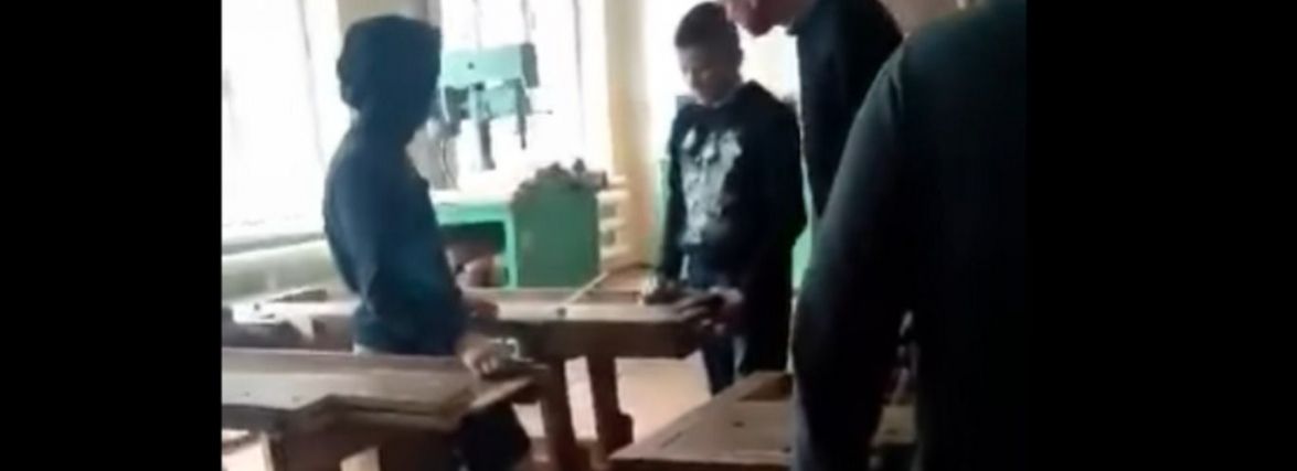 Булінг учня в школі в селі Жабокрич. Директора перевіряє комісія (ВІДЕО)
