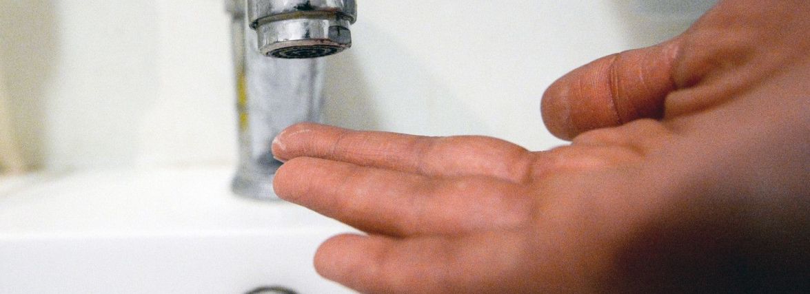 У п'ятницю на вулиці Нагірній відключать воду. Кому слід запастись?