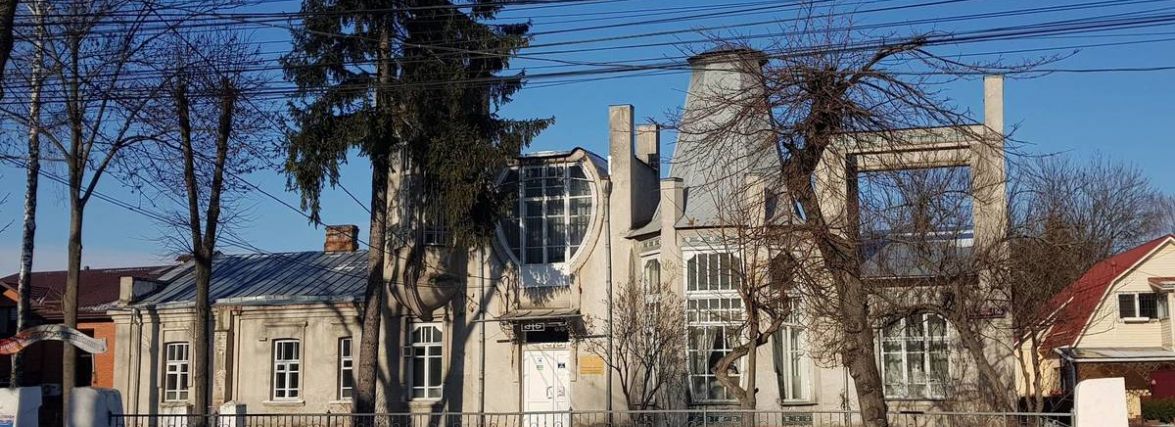 Історія легендарного «будинку-корабля» Длуголенського. Коли реставруватимуть Вінницьку художку?
