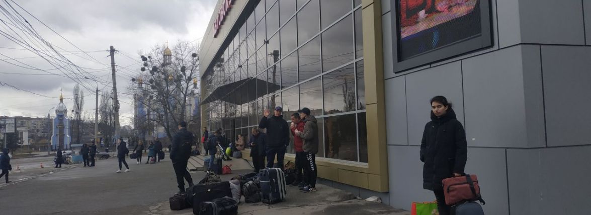 Репортаж з центрального автовокзалу. Автобуси курсують навіть до Калинівки