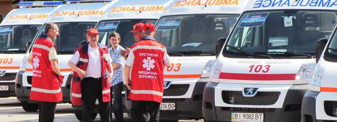 «На папері пишуть 14-15 тисяч, а на руки видають вісім». Від чого залежить зарплата водія швидкої?