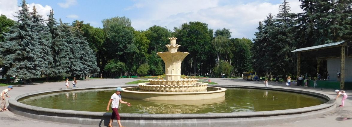 У Вінниці почали вмикати фонтани у парках та на площах