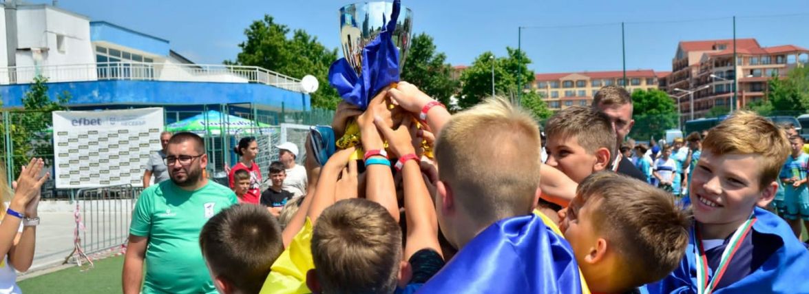 Юні нивівці виграли турнір у Болгарії. Розгромили суперників із п’яти країн