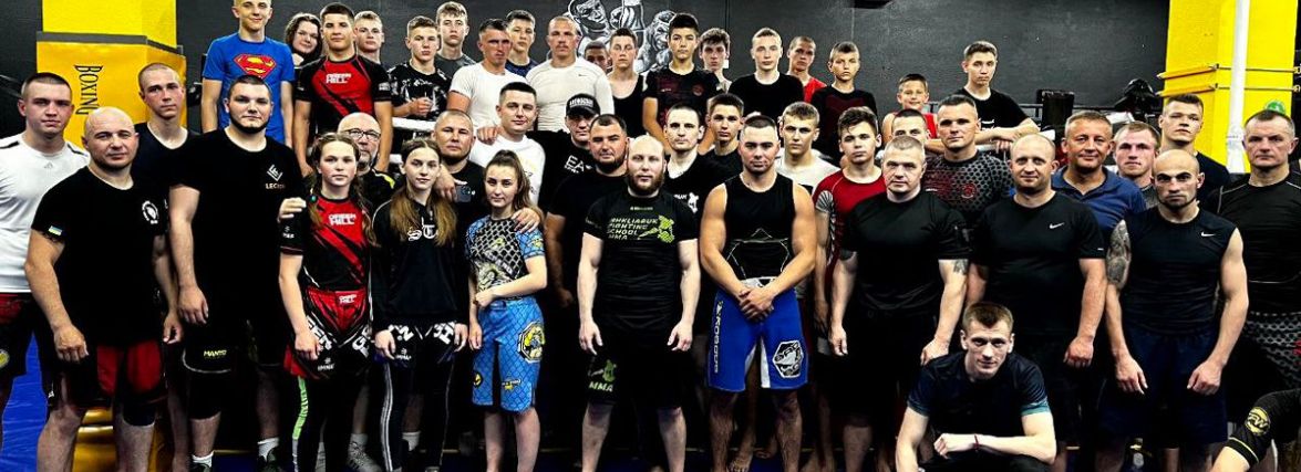 Федерація змішаних єдиноборств ММА запрошує на безкоштовні заняття дітей та юнаків переселенців (пресслужба С. Кудлаєнко)