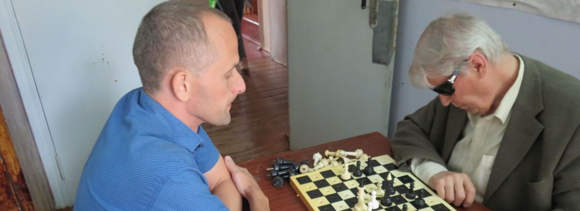 На Всеукраїнському турнірі у Барі незрячі дали бій звичайним шахістам