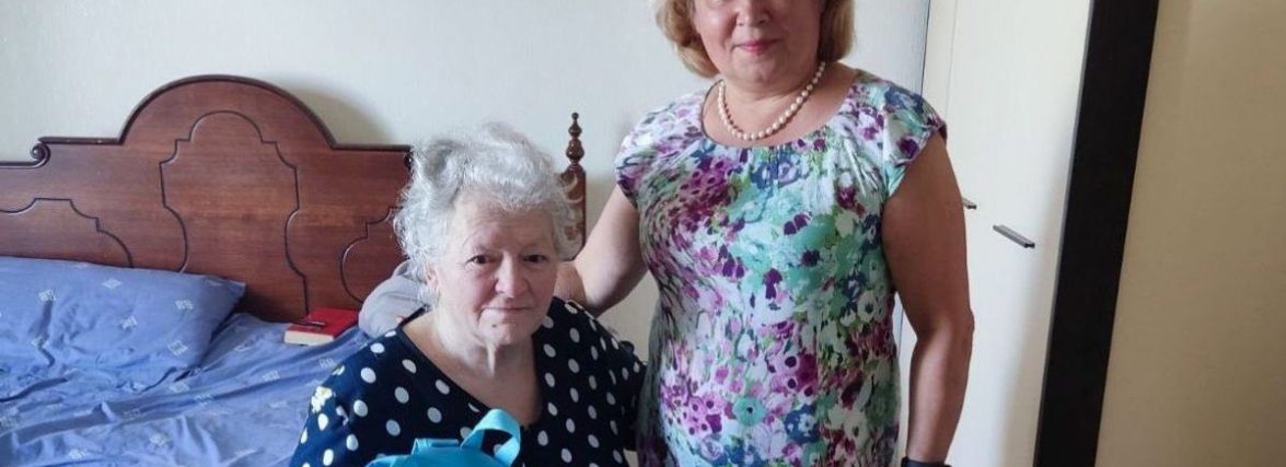 «Мене поховали заживо». Жінка чекає, поки суд «воскресить» із мертвих