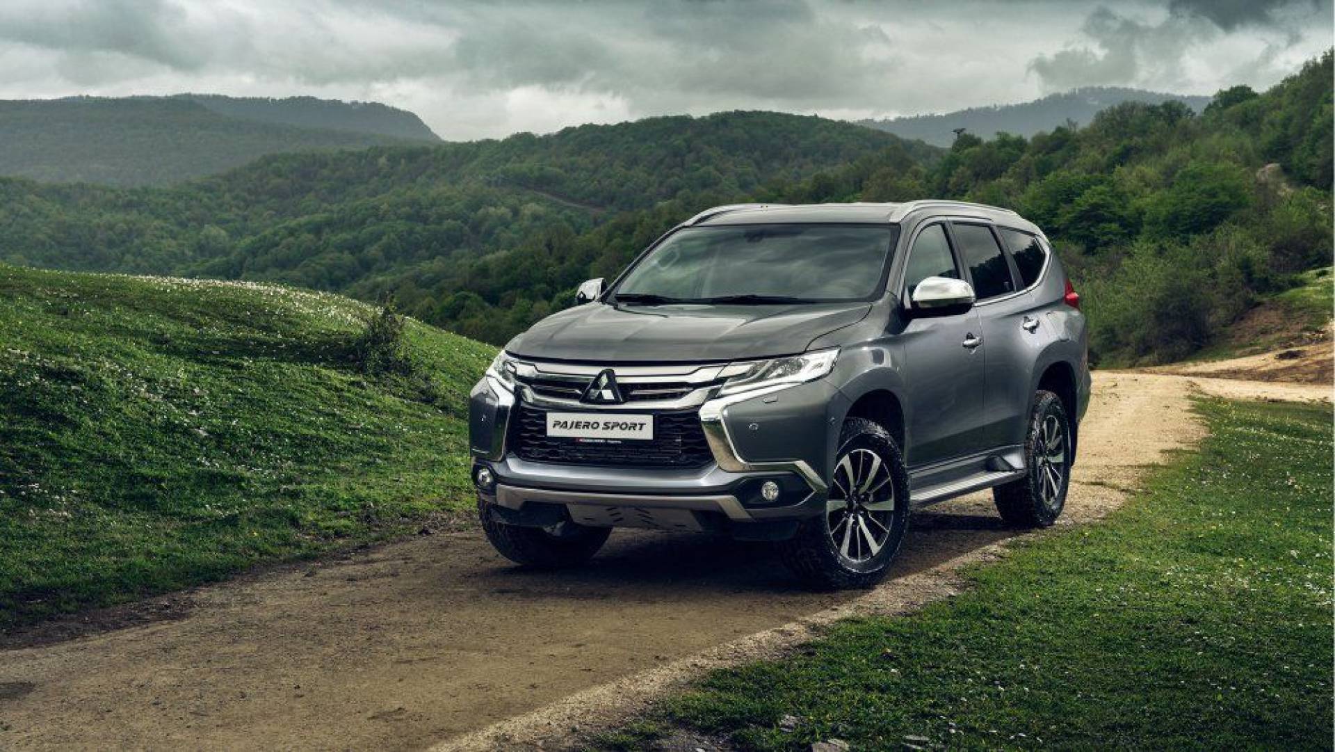 Pajero sport 3. Mitsubishi Pajero Sport. Митсубиши Паджеро спорт 3. Мицубиси Паджеро спорт 3 2017.