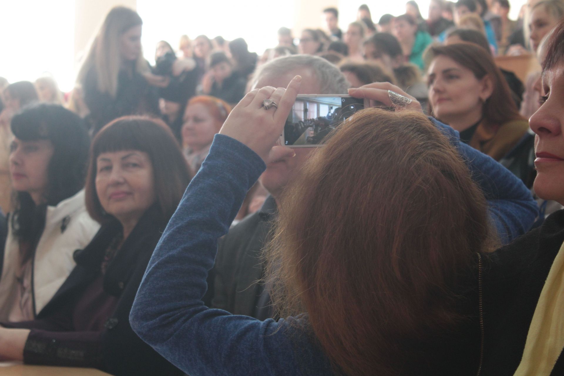 Фотографуємо, як фотографують чималу кількість учасників