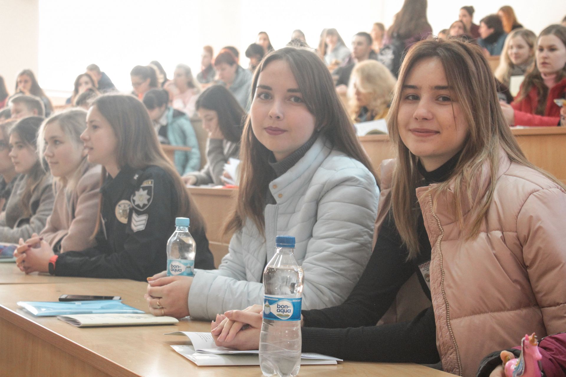 Учасниці-другокурсниці - Тетяна Олійник (зліва) та Анна Власюк (справа)