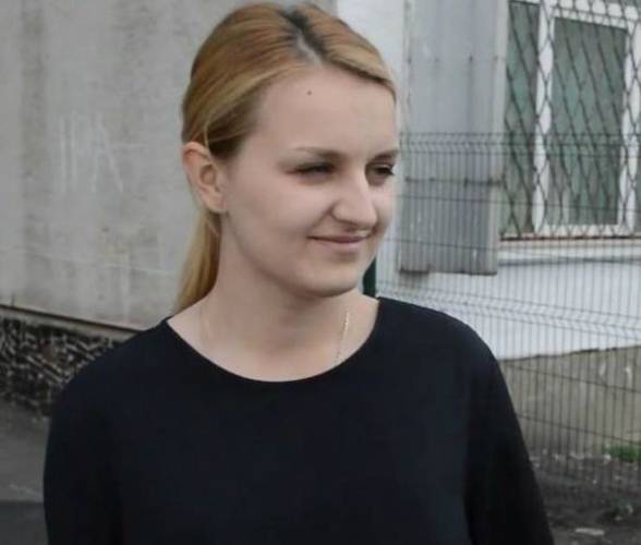 Ірина Боженко, 21 рік, студентка:
-  Вода дуже погана, навіть з фільтром вона не якісна.  Коли п’єш її то відчувається присмак якоїсь хімії. Колір нормальний, але це її кращою не робить.