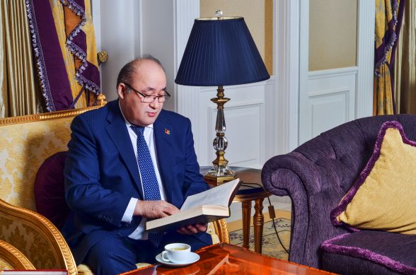 Надзвичайний і Повноважний посол Афганістану в Україні Мохаммад Акбар Мохаммаді