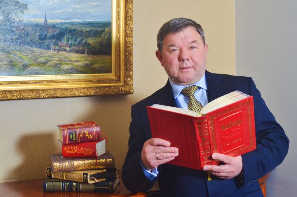 Генеральний директор Генеральної дирекції з обслуговування іноземних представництв Павло Кривонос