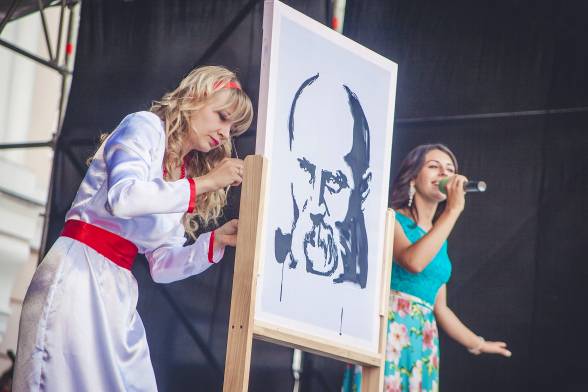 створення на сцені портрету Шевченка