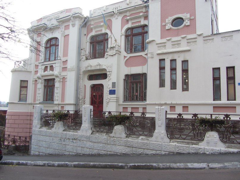 Особняк, що «заслужив» стати управлінням архітектури