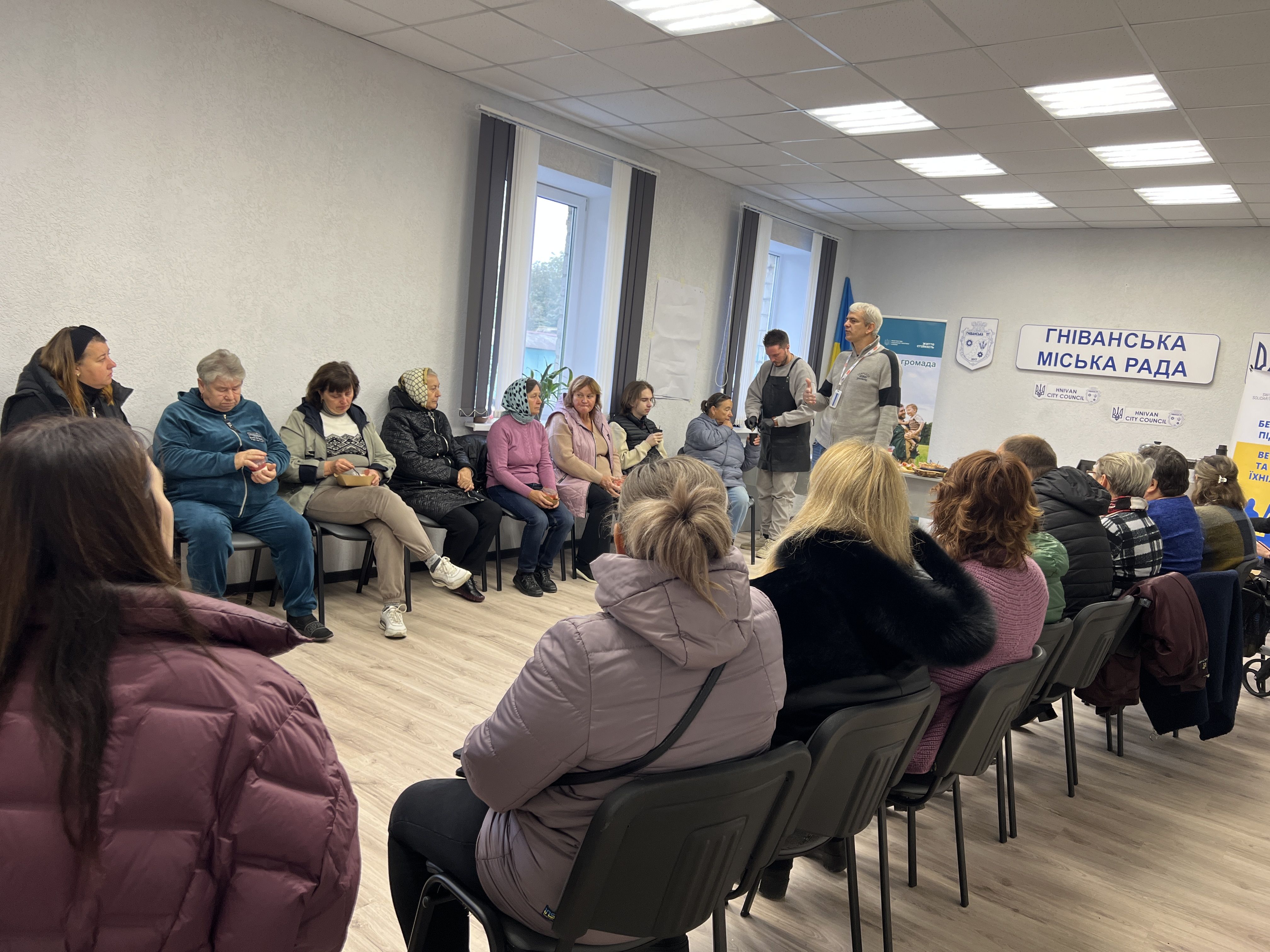 У Центрі життєстійкості Гніванської громади обговорили, як зберегти пам’ять про Героїв
