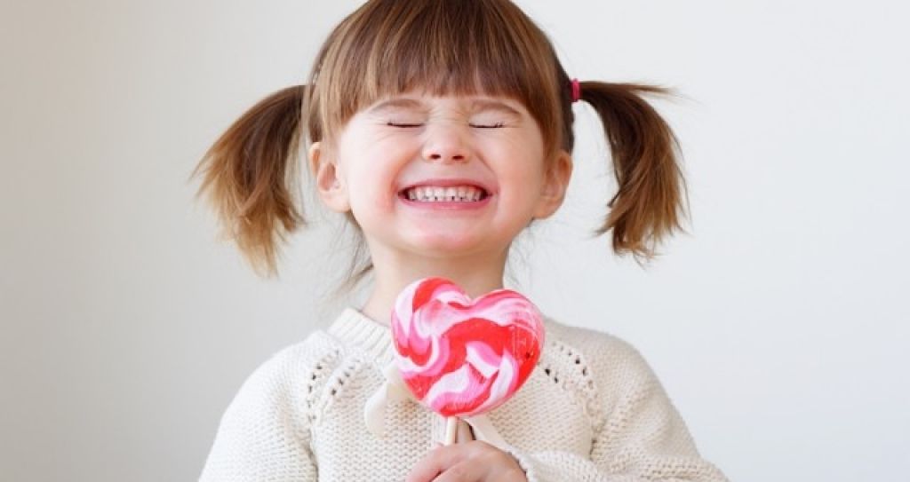 Детям нельзя есть сладкое — правда или миф? Отвечает нутрициолог